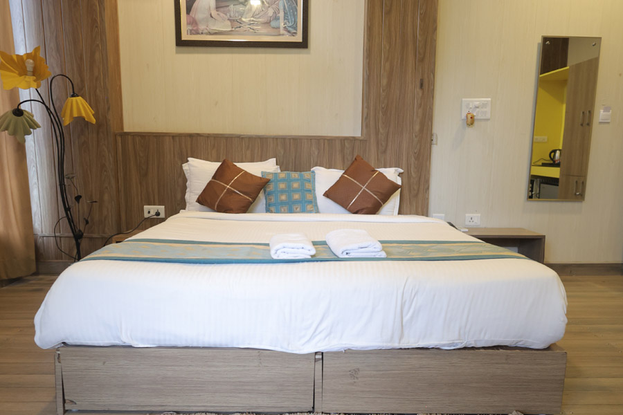 Deluxe Suite Room-5