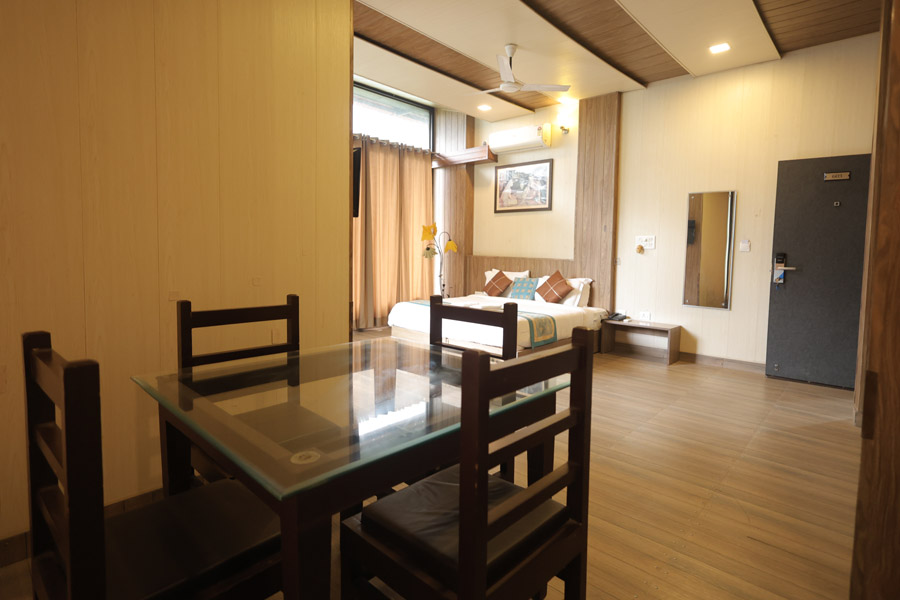 Deluxe Suite Room-6